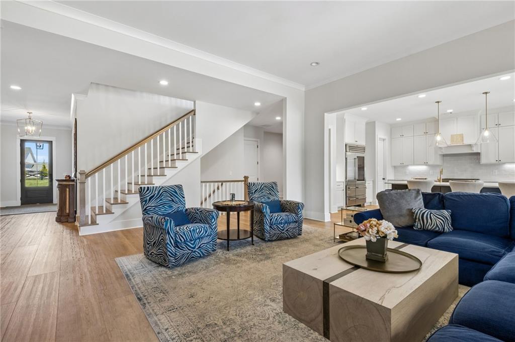 Buford, Georgia, 30518, United States, 4 Bedrooms Bedrooms, ,5 BathroomsBathrooms,Residential,Active,2038134