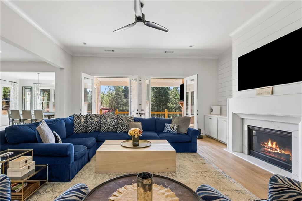 Buford, Georgia, 30518, United States, 4 Bedrooms Bedrooms, ,5 BathroomsBathrooms,Residential,Active,2038134