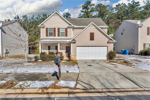 A home in Fairburn