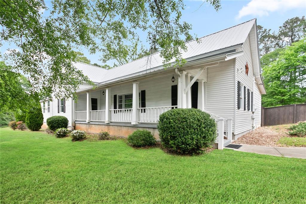 1830 Lost Mountain Road, Powder Springs, Georgia image 1