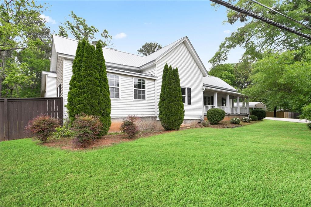 1830 Lost Mountain Road, Powder Springs, Georgia image 2
