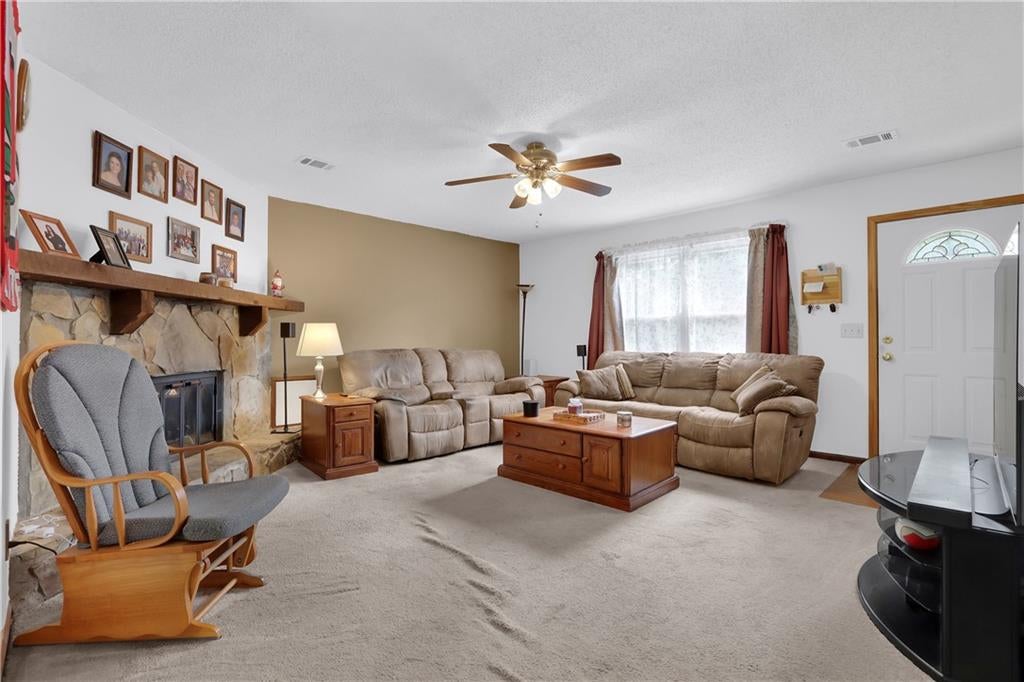 2425 Rhoanoke Drive