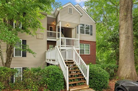 Condo For Sale - 436 Teal Court<br/> Roswell, GA 30076