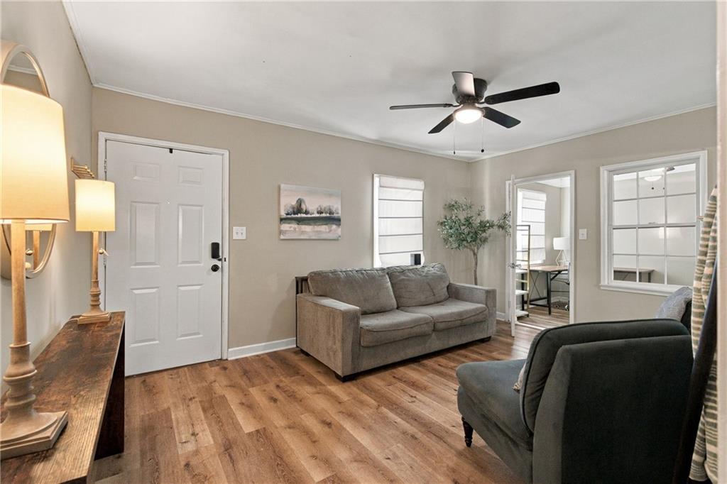 106 Aviation Road SE