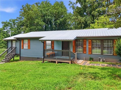 Homes For Sale - 165 Cherokee Avenue<br/> Pickens County, Nelson, GA 30151