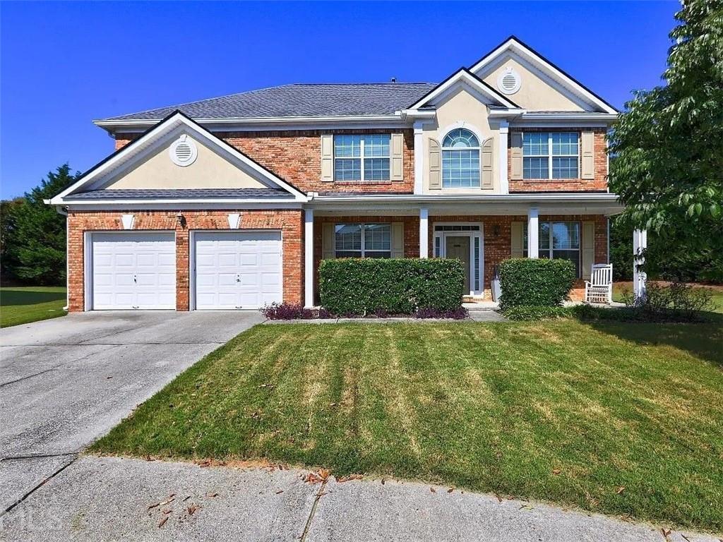 Motivate Seller for this beautiful 4 bedroom 3 bath home with room for large family. Enter into a double foyer. Visualize a sepawrate dining area and a family room where the cook can enjoy company around the island or across the room. The update kitchen and appliances are an open invite into the up-dt-date and well-maintain home. With a bath on the main levvel with a bedroom vistors are accomodated. Upstairs are 2 full baths and a huge Master ensuite.One bawth is shared with the two bedrooms. The backyard features a patio for relaxation and comfor. This great neighborhood offers it all with no HOA. This deal will not last long.