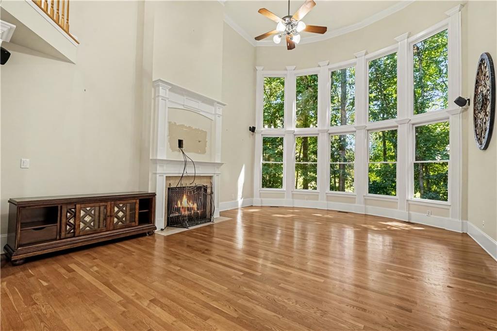 1395 Cresthaven Lane