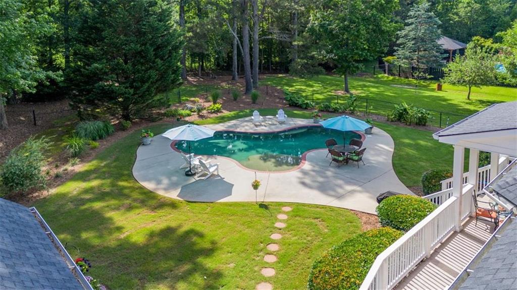 305 Calumet Lane