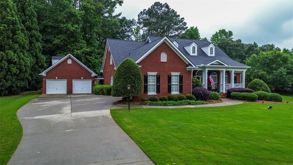 305 Calumet Lane