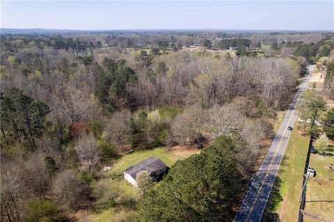 Single Family Residence in Villa Rica GA 141 Ledbetter Road 3.jpg