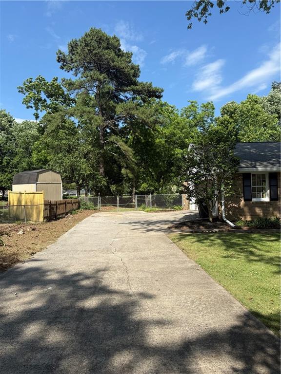 2266 Eastgate Drive, Snellville, Georgia image 30