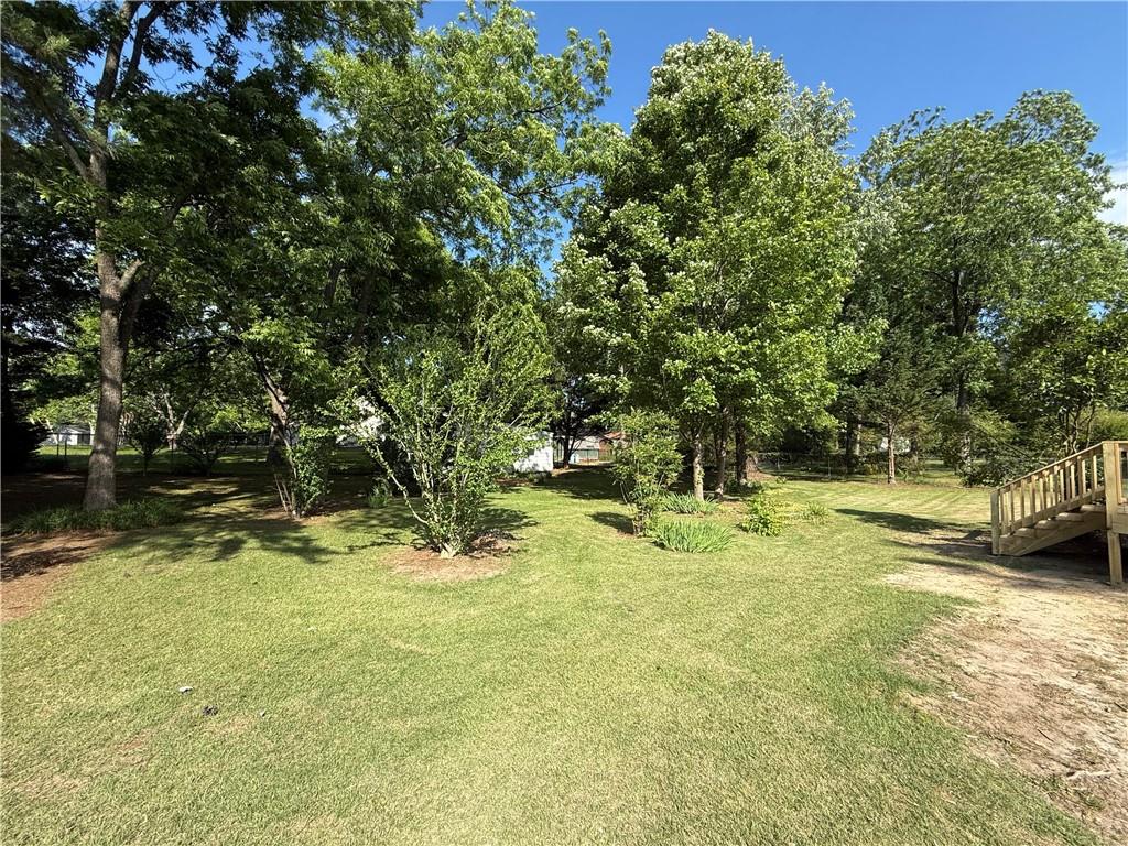 2266 Eastgate Drive, Snellville, Georgia image 35