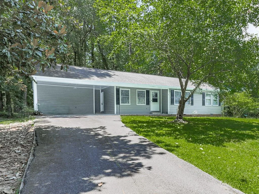 2005 Knightsbridge Road NW