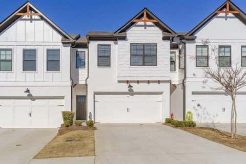 Townhouse For Sale - 73 South Auburn Landing Place<br/> Barrow County, Auburn, GA 30011