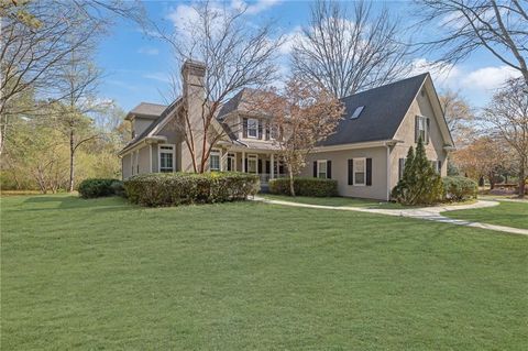 Homes For Sale - 3920 Spalding Drive<br/> Atlanta, GA 30350