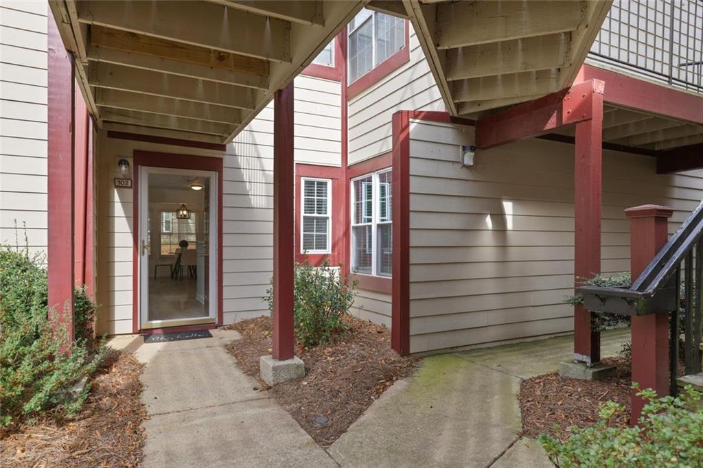 RIVERMONT VILLAGE - Residential