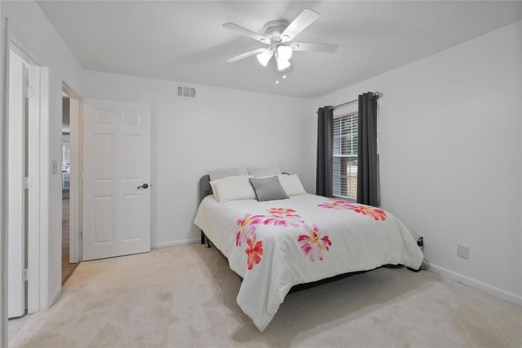 RIVERMONT VILLAGE - Residential