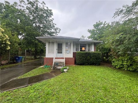 301 Sisson Avenue NE Atlanta GA 30317