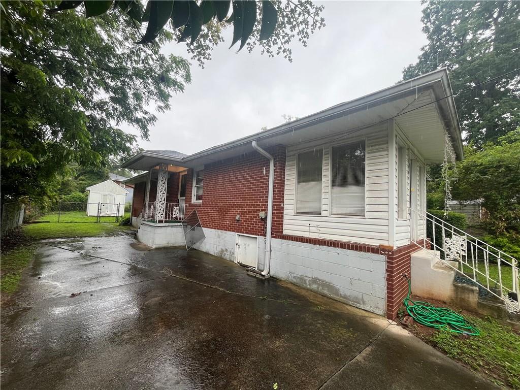 301 Sisson Avenue NE