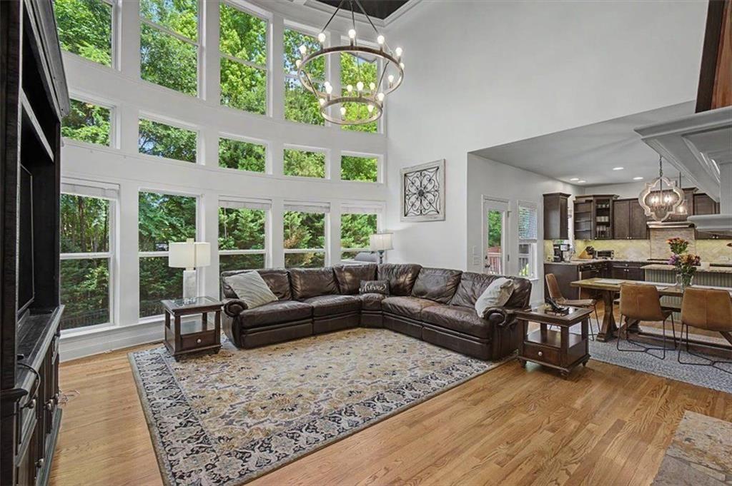 122 Lakestone Parkway