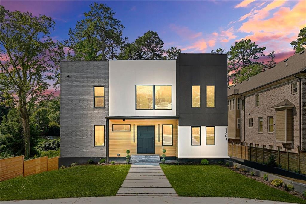 1301 Lavista Road NE