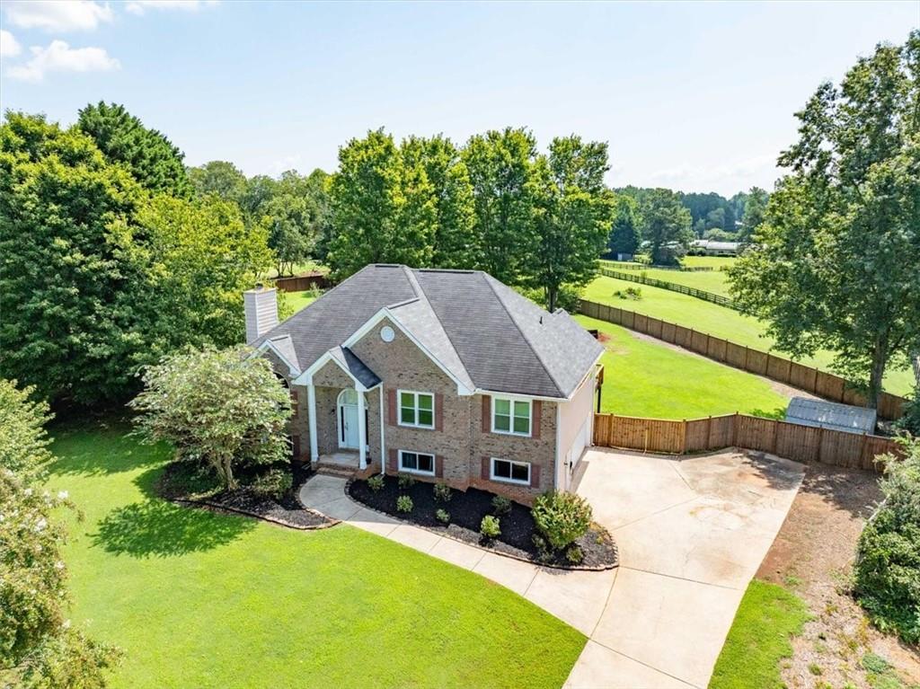 2220 Ellen Lane