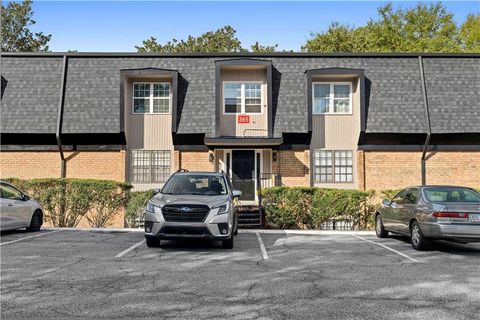 Photo of 365 Winding River Drive #E, Atlanta, GA 30350 (MLS # 7669809)