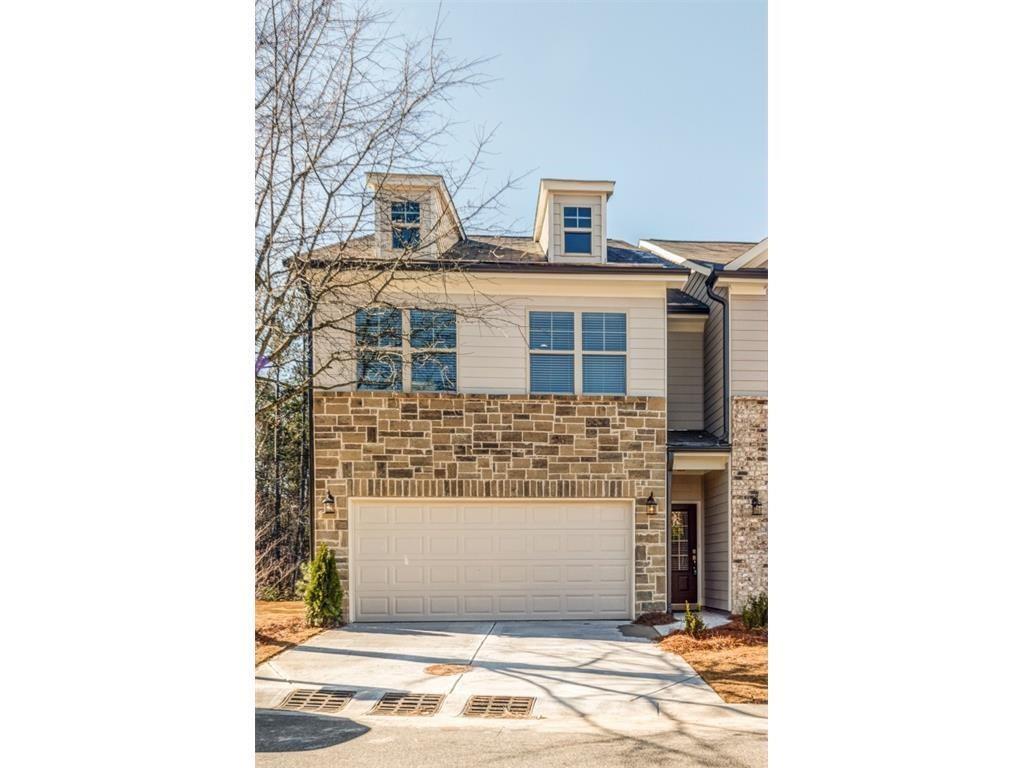If tenant move in before 5/15/2024, will get $500 move in bonus!!! Beautiful town homes feature 3 Bedroom/2.5 Bath, big size Loft area and 2-Car Garage. Open floor plan with gourmet Kitchen and large island. Oversize bathroom with walk-in closet, double vanity sink with tub/shower combo. Mill Creek Lakes is a beautiful low-maintenance Town home Community features an onsite pool with cabana. Property located near the Mall of Georgia and I-85. Walking distance to mall, Great school district.