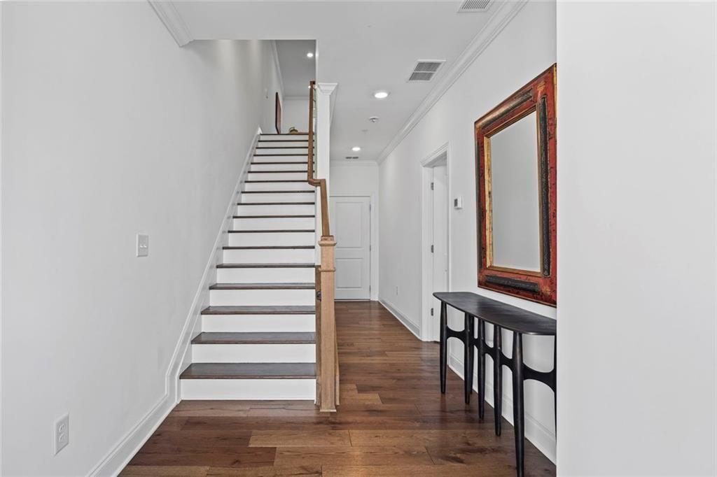 6623 Beacon Drive
