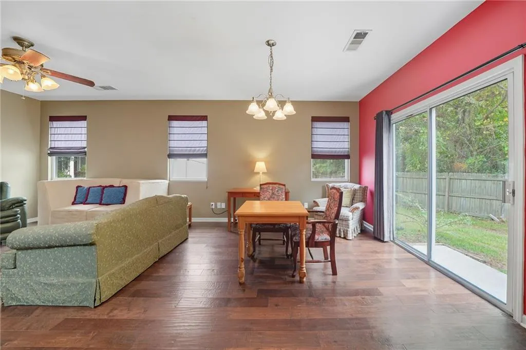 Dallas, Georgia 30157, United States, 3 Bedrooms Bedrooms, ,3 BathroomsBathrooms,Residential,Pending,209188