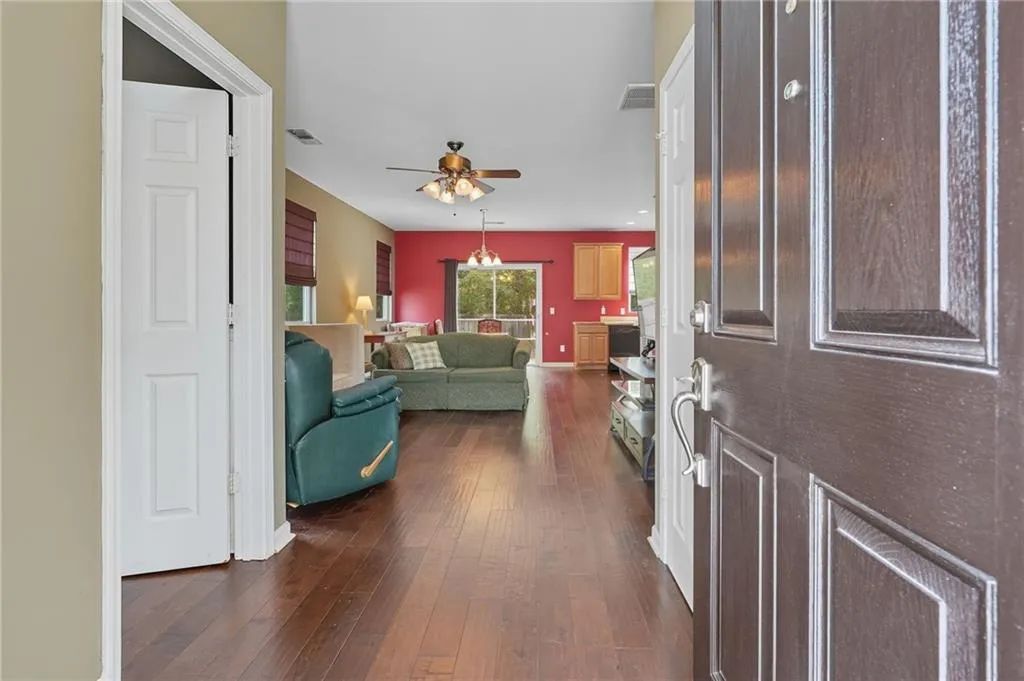 Dallas, Georgia 30157, United States, 3 Bedrooms Bedrooms, ,3 BathroomsBathrooms,Residential,Pending,209188