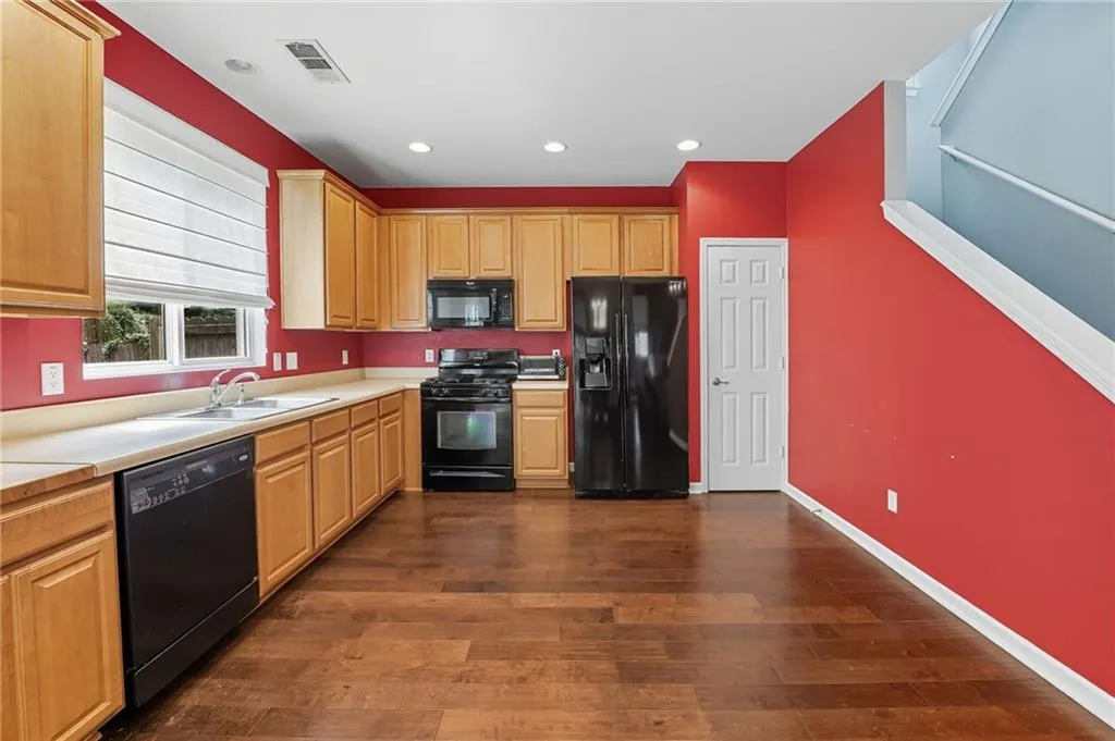 Dallas, Georgia 30157, United States, 3 Bedrooms Bedrooms, ,3 BathroomsBathrooms,Residential,Pending,209188