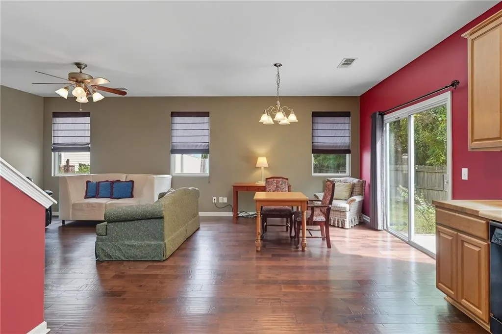 Dallas, Georgia 30157, United States, 3 Bedrooms Bedrooms, ,3 BathroomsBathrooms,Residential,Pending,209188