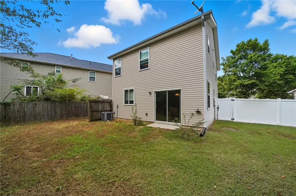 Dallas, Georgia 30157, United States, 3 Bedrooms Bedrooms, ,3 BathroomsBathrooms,Residential,Pending,209188