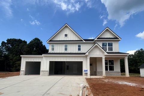 Homes For Sale - 354 Flying Eagle Drive<br/> Jackson County, Commerce, GA 30529