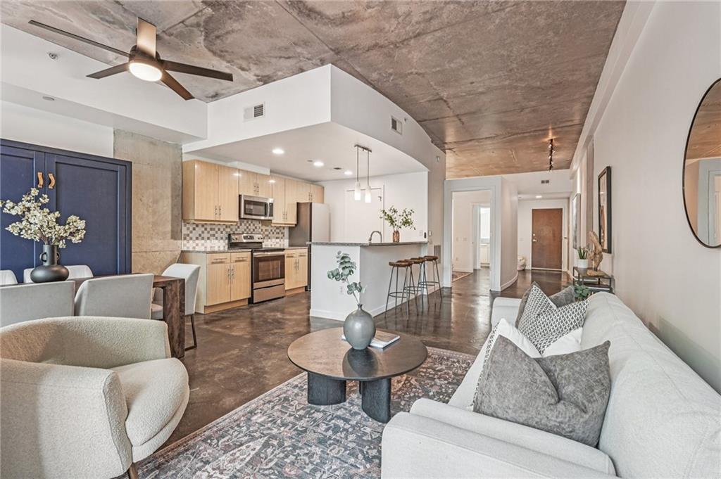 335 W. Ponce De Leon Avenue 210