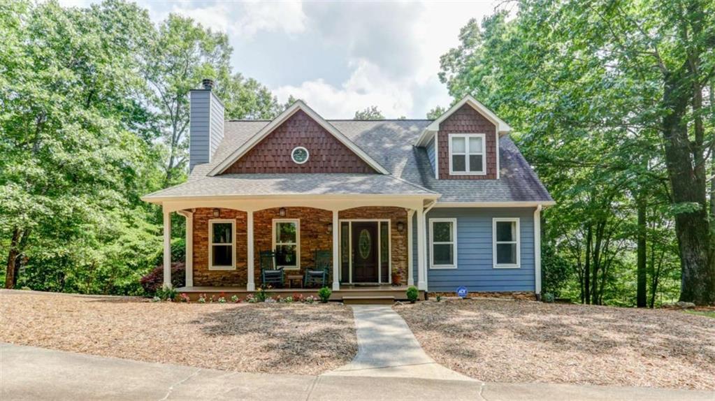 386 Old River Road