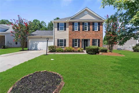 Homes For Sale - 3913 Willow Fields Court<br/> Loganville, GA 30052