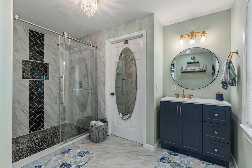 427 Mountain Drive N