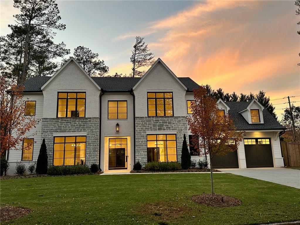 4550 Jolyn Place
