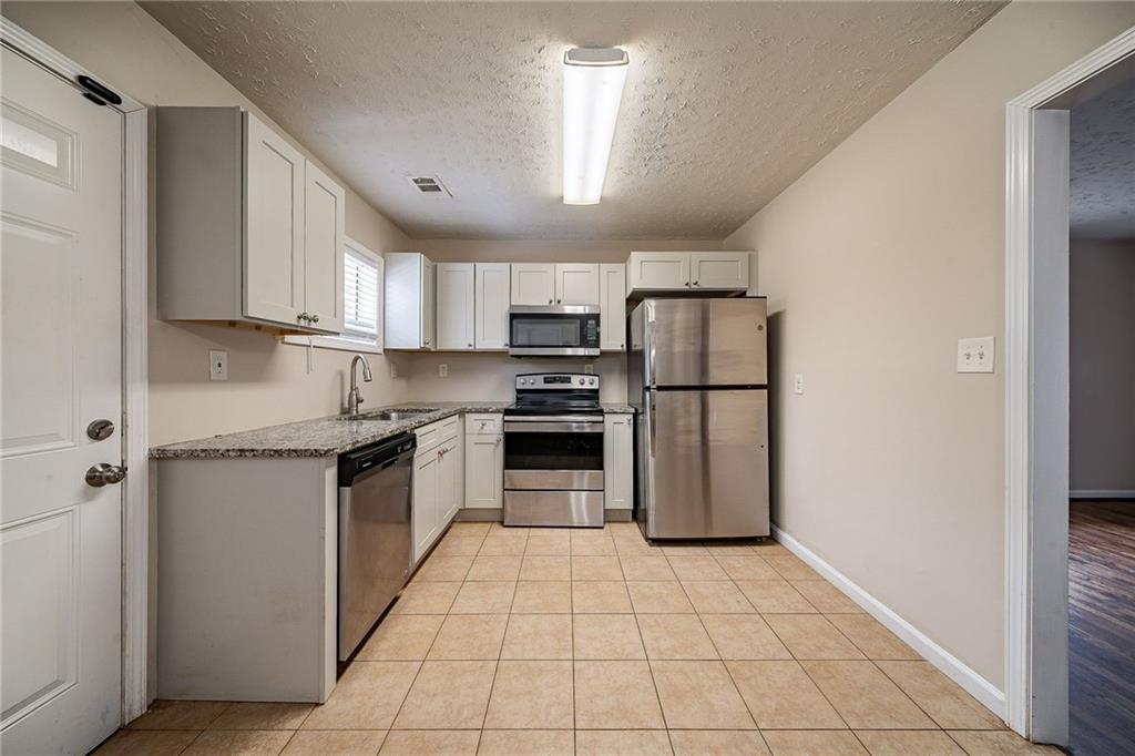 3738 Larkspur Terrace