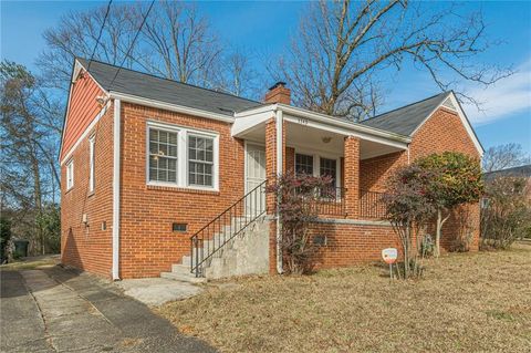 Homes For Sale - 3349 Old Jonesboro Road<br/> Hapeville, GA 30354