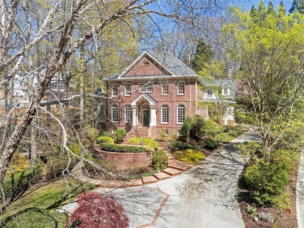 220 Sheridan Point Lane NE