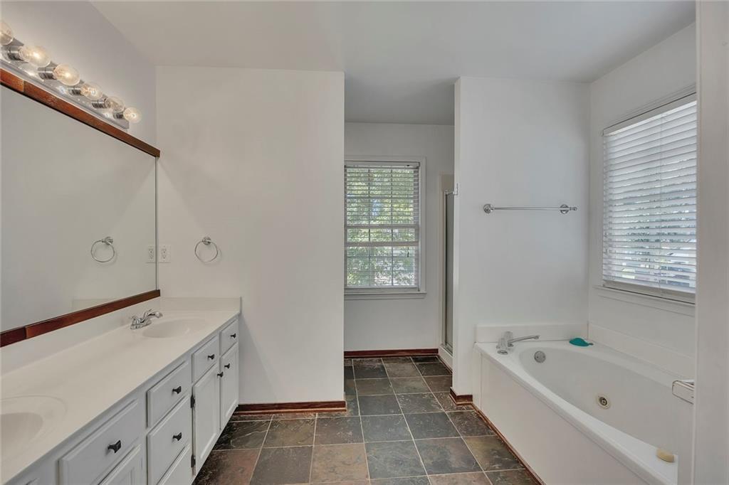 639 Radford Circle