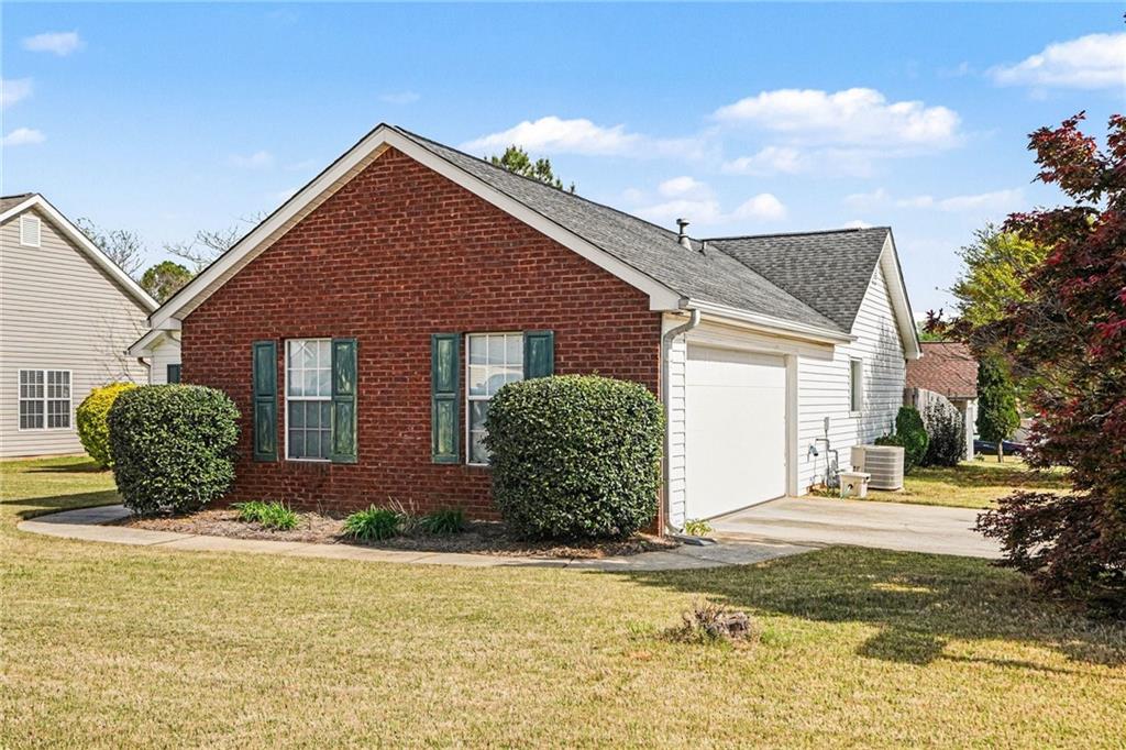2305 Sugarleaf Trail