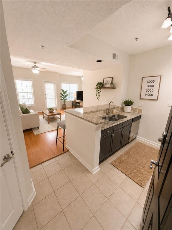 1250 Parkwood Circle SE 1305