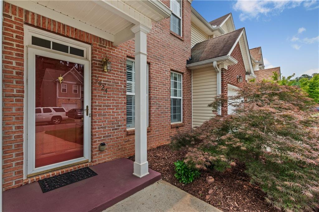 2924 Greyhawk Lane