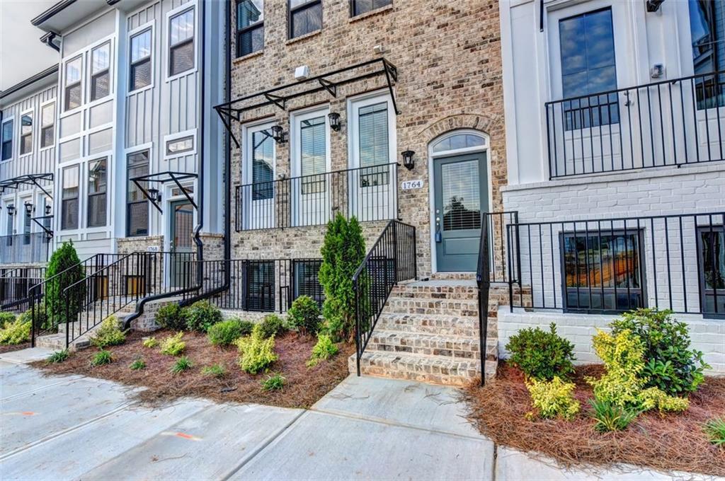 1764 Morningtide Lane NE