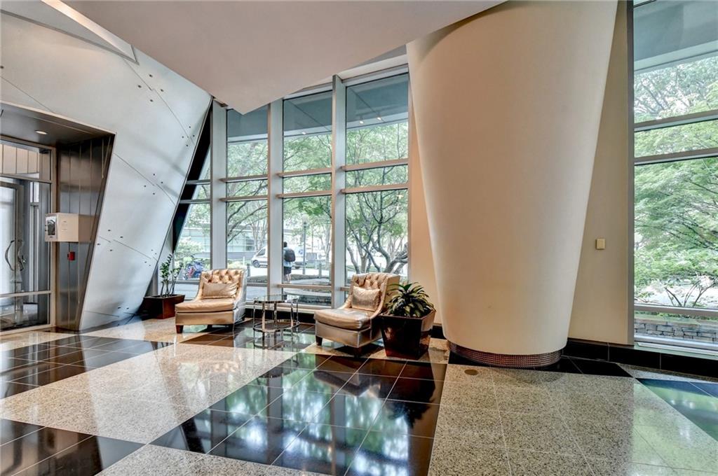 3338 Peachtree Road NE 504