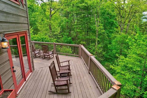 A home in Ellijay